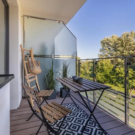 Cztery Pory Roku By Renters Kołobrzeg