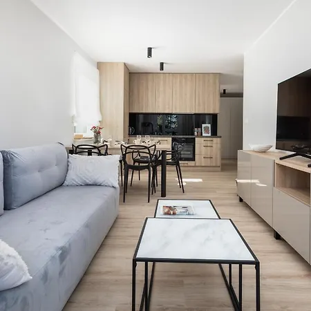 Lägenhet Cztery Pory Roku By Renters Kołobrzeg